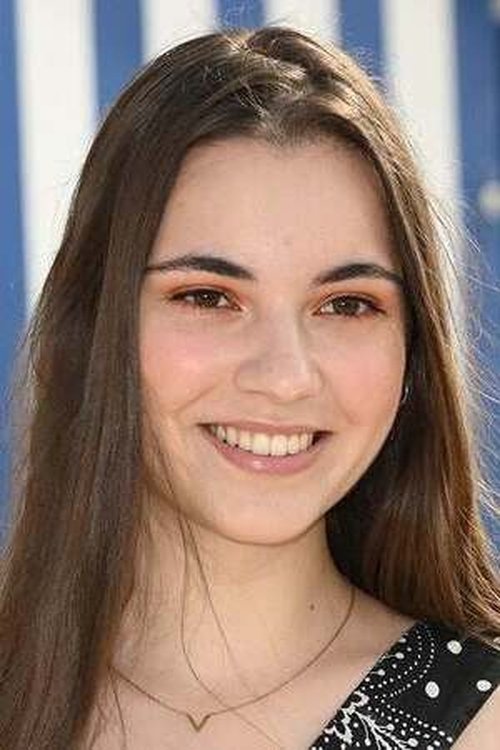 Alexia Lefaix as Helena