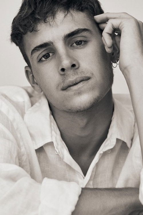 Otis Pavlovic as Boyfriend