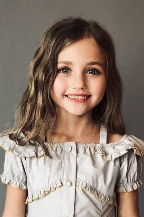 Sofia Umrilova as Lena