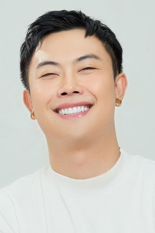 Thanapat Sornkoon as Poei