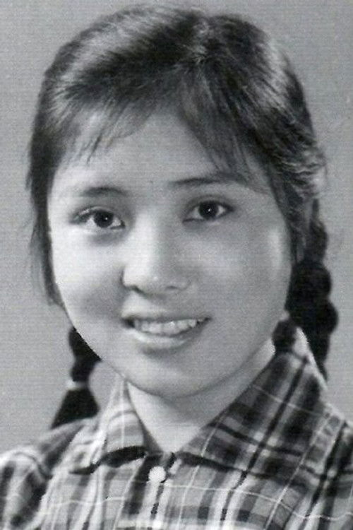 Chen Xuejie as 梅芳