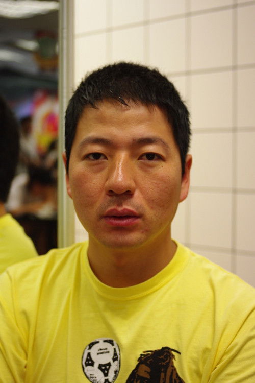 Lee Sang-woo as Sang-woo