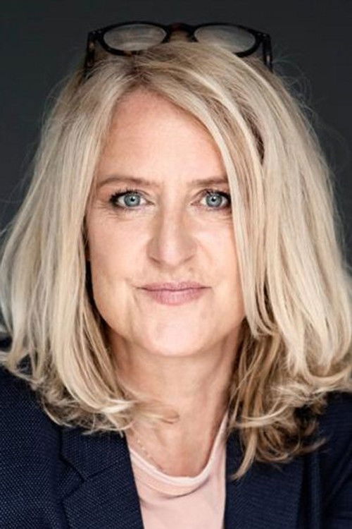 Charlotte Sachs Bostrup as Sekretær