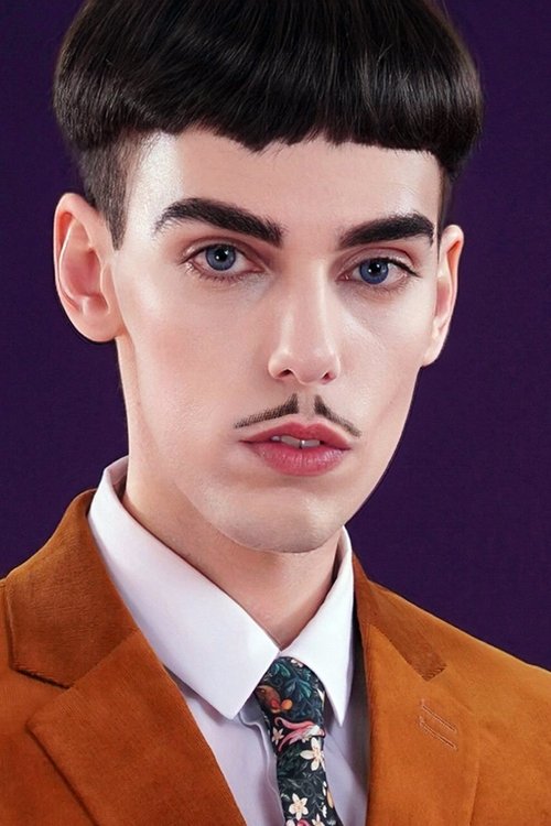 Nuno Roque as Thiago