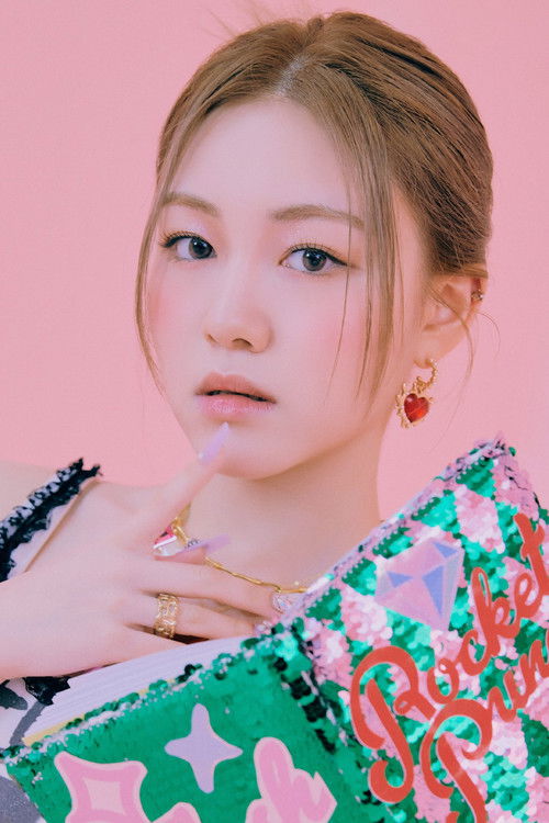 Jeong Da-hyun as Self