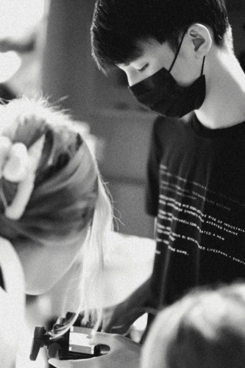 Chakorn Bussadee as Classmate 2