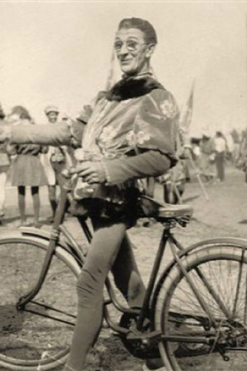 Johnny Dooley as Will Sommers