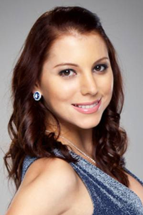 Karla Vizcarra as Renata
