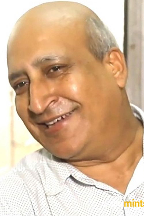 Gyan Prakash Sharma as Rajendra Singh Tomar