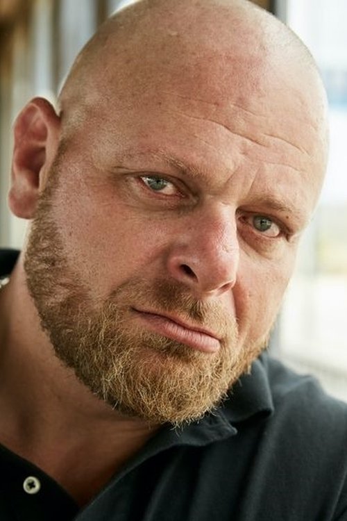 Alex Czerwinski as Taxi Driver