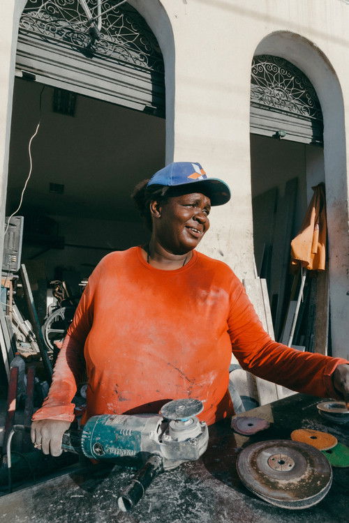 Simone Venâncio as Entrevistada