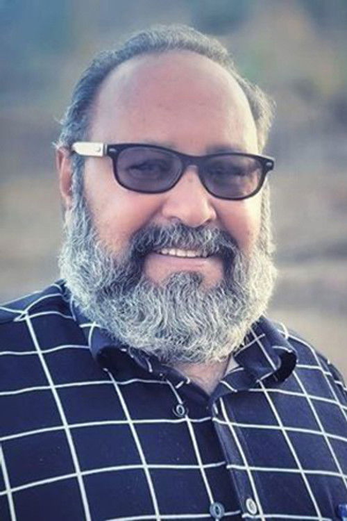 Yahya Ibrahim as Yahya's father