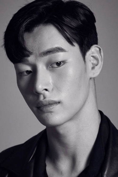 Min Hyo-gi as Kang Min Jae