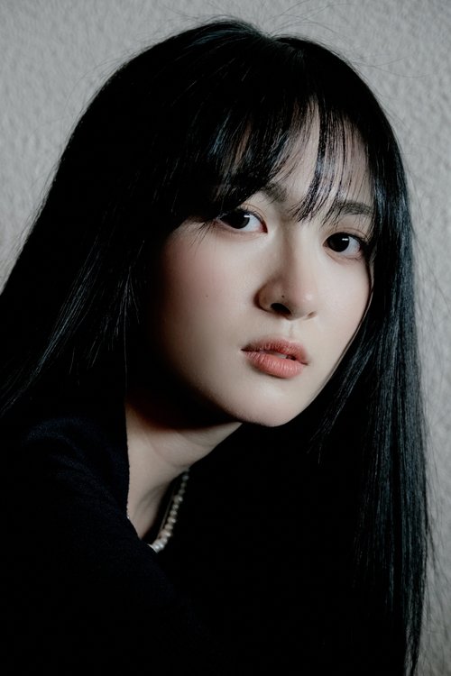 Wang Yajia as Zhang Yimeng / Yuan Zhi