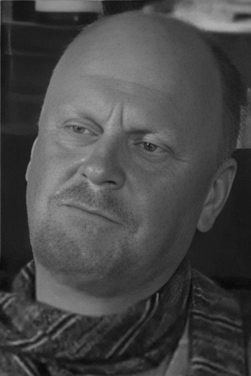 Arijs Geikins as Fredis