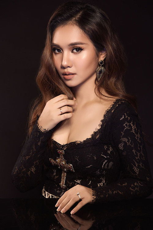 Mai Bảo Ngọc as Tina