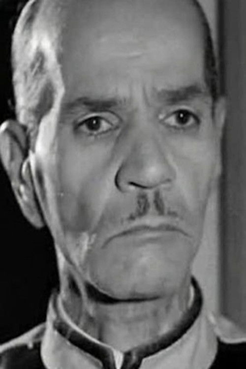 Hassan Al Dweni as عبده - بتاع العيش