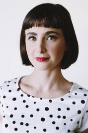 Lara Adine Lipschitz as Sister