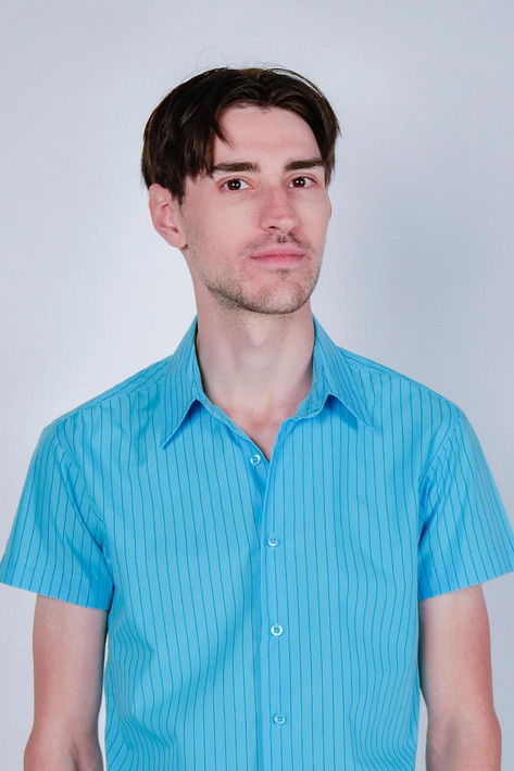 Philip Weiz as Shawn