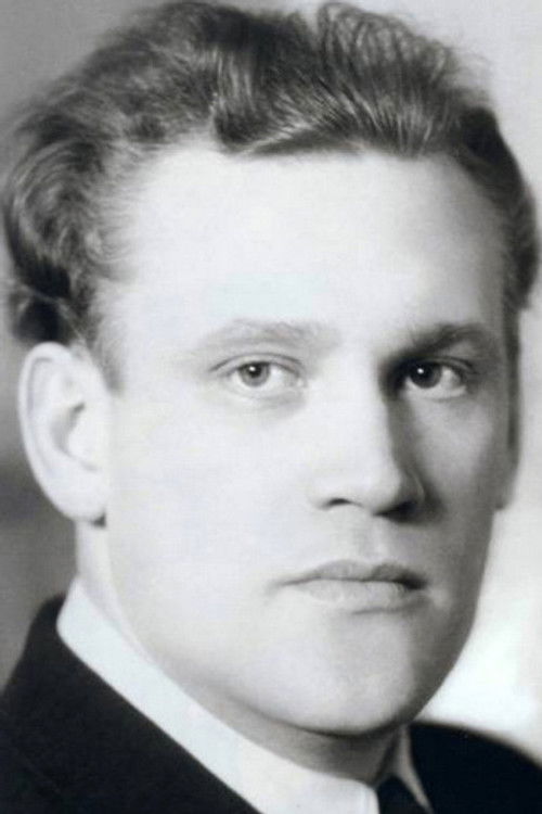 Mikhail Dadyko as Alyosha's Train Companion