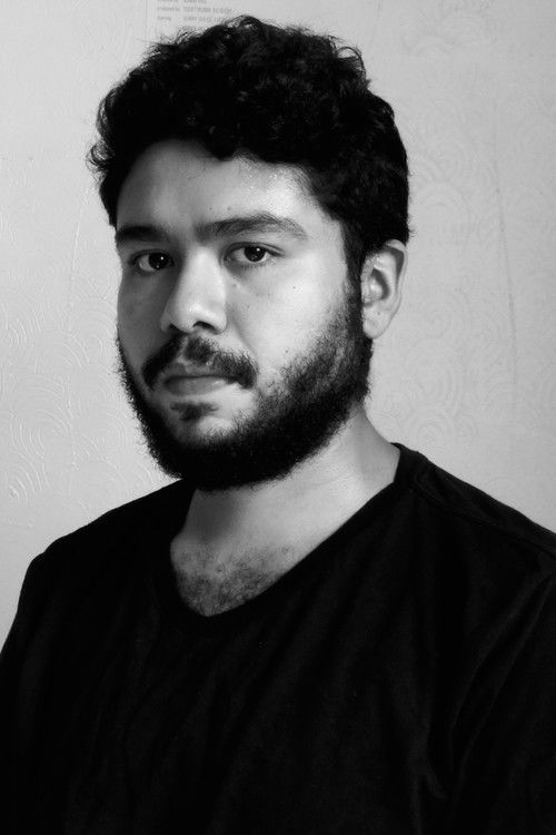 Lwidge de Oliveira as Pai (voz)