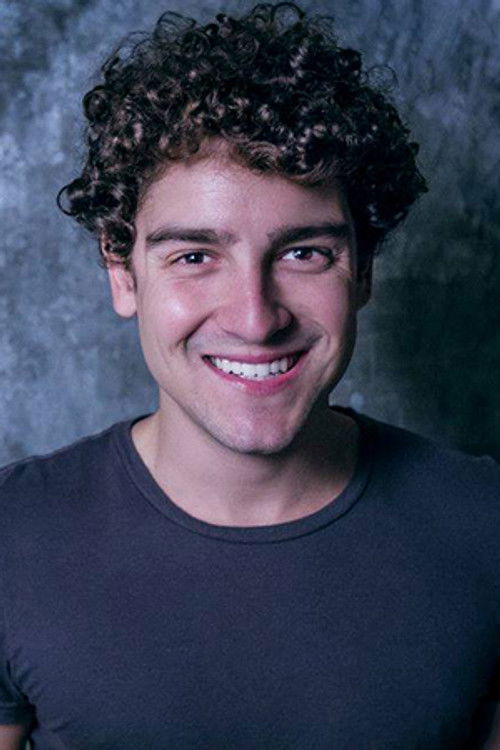 Vinícius Moulin Allemand as André