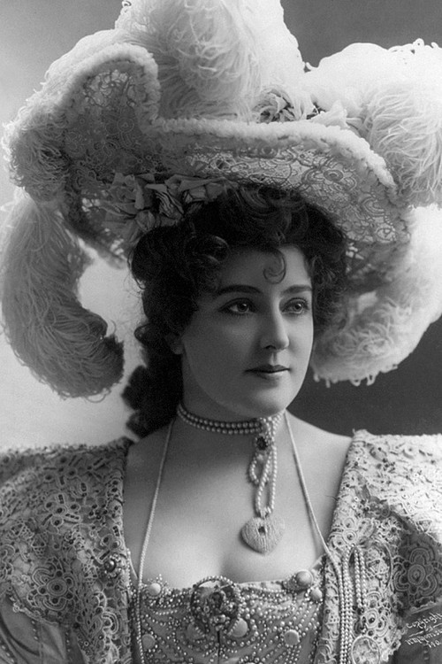 Lillian Russell as 