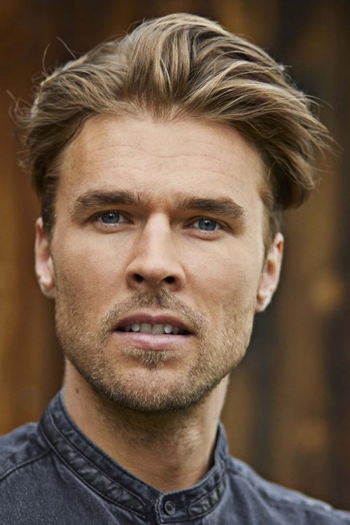 Anton Korppi-Tommola as Lars