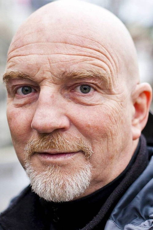 Even Stormoen as Siggen (voice)