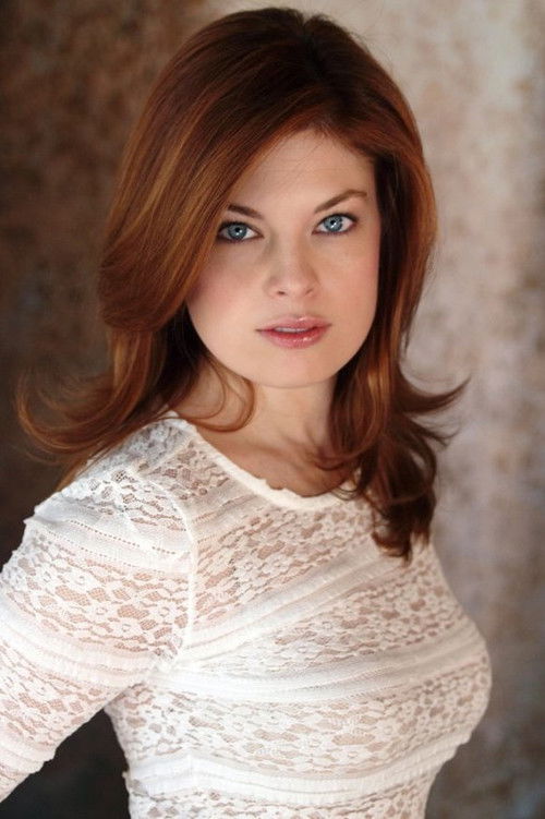 Amanda Alch as Ashely