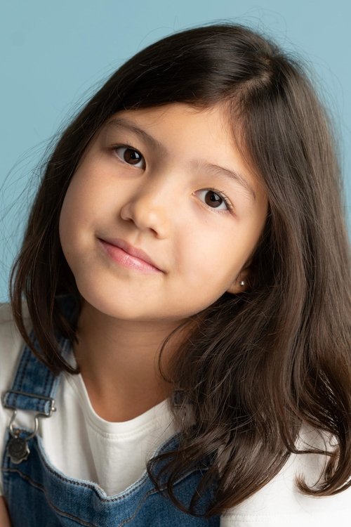 Eloise Peyrot as Tinya Seeger