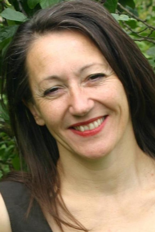 Odile Roig as Yvette