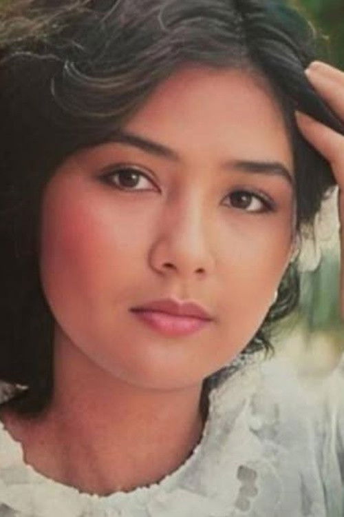 Yati Octavia as Titiek