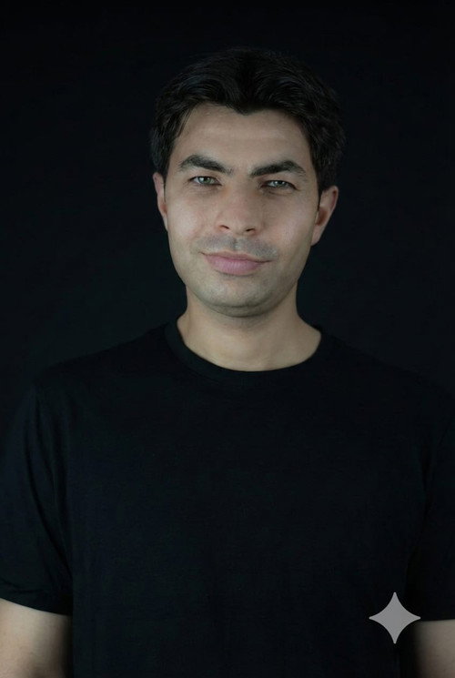 Orhan Yıldırım as 