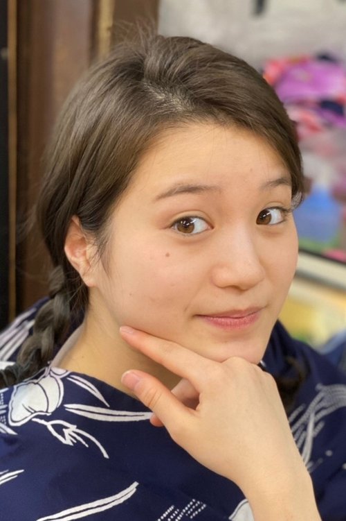 Kureha Maki as Fujino's Sister (voice)