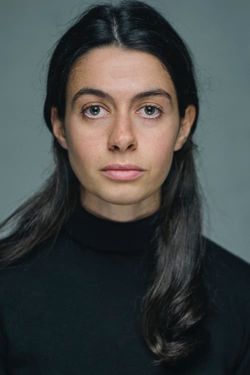 Beatriz Maia as 