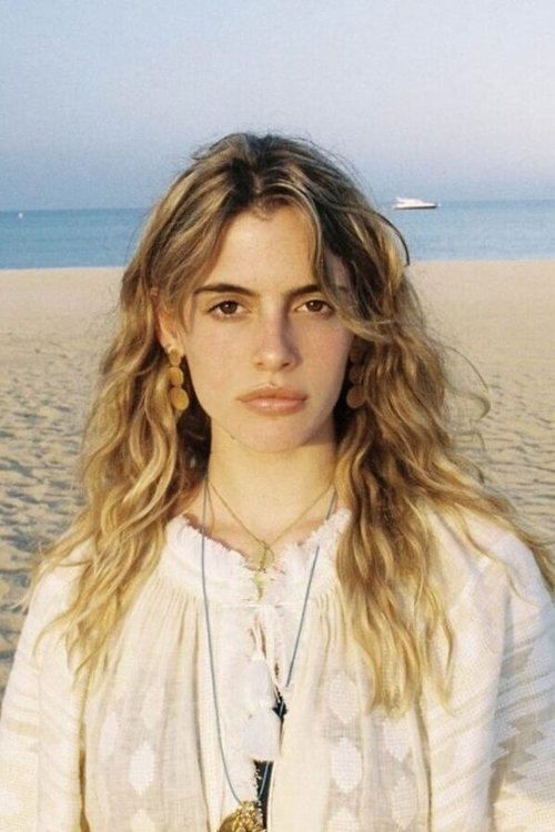 Chiara Parravicini as Yamila 'Yam' Sánchez