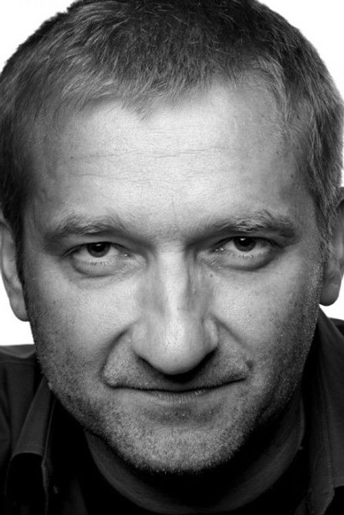 Adam Hutyra as Juliś