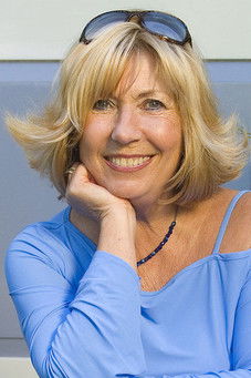 Willeke Alberti as Sien junior