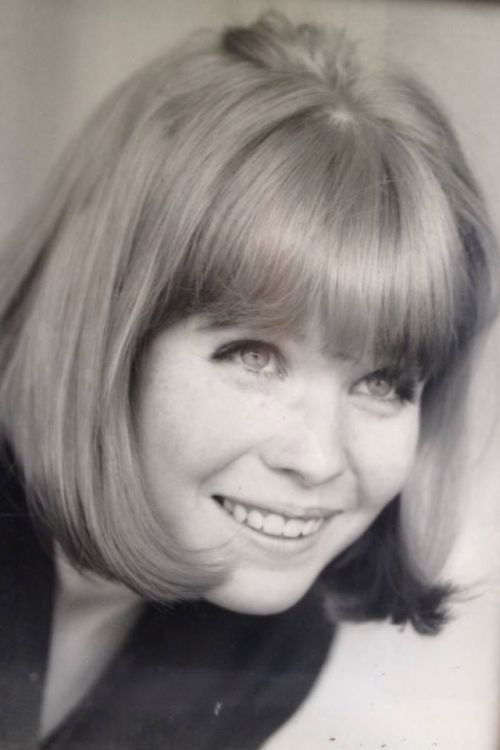 Jewel Jaffe as Ginnie-Lou