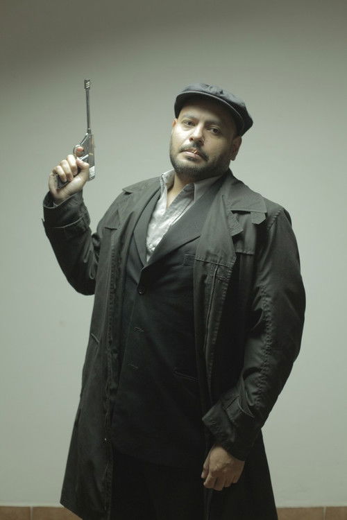 Juan Pablo Sanchez as Sergio