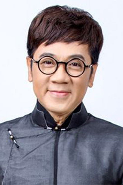 Thành Lộc as CEO Quang Nguyễn