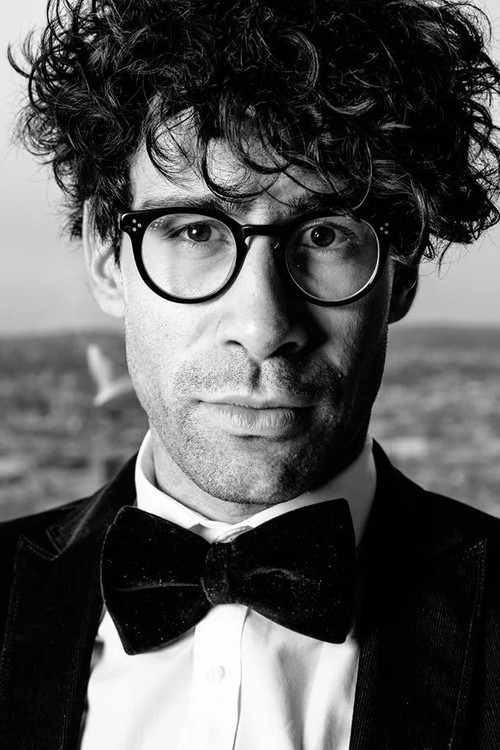 Noah Veraguth as Self - Coach