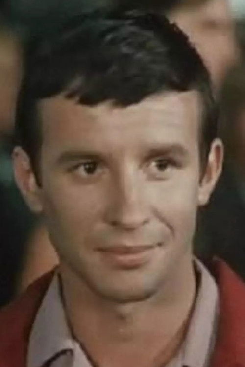 Volodymyr Volkov as Виктор Валов - сотрудник милиции