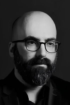 Valter Hugo Mãe as Self