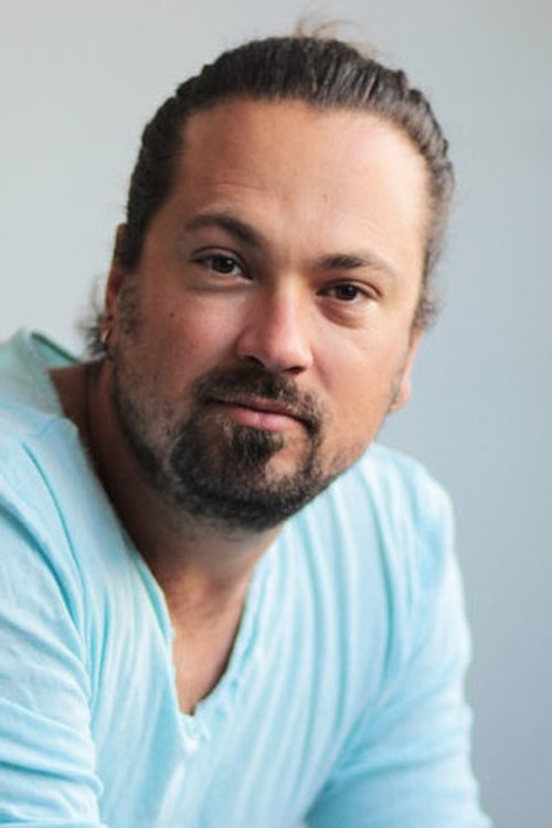 Alexandre Martel as Mud