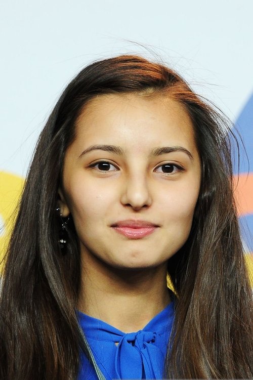 Anelya Adilbekova as Akzhan