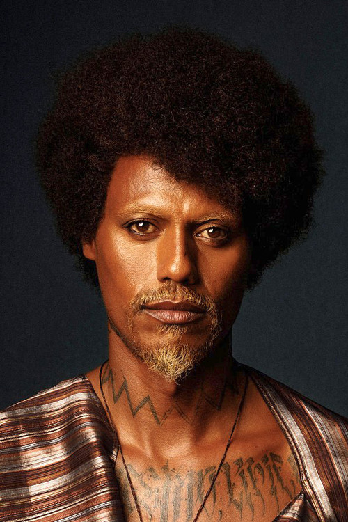 Jonathan Guilherme as Gui