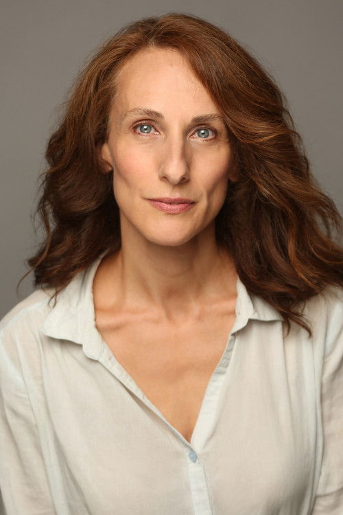 Anabel Maurín as Radiologist