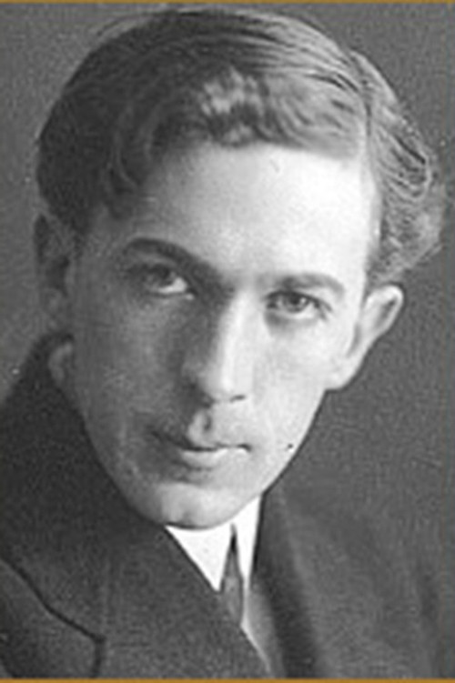 Andrey Gromov as Count Valerian Sergeevich Glinskiy